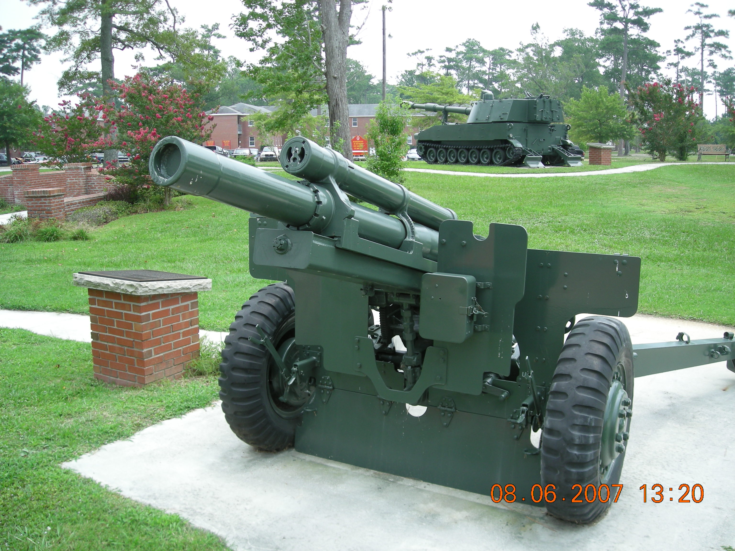  - m101a1_105mm_howitzer_8_of_9