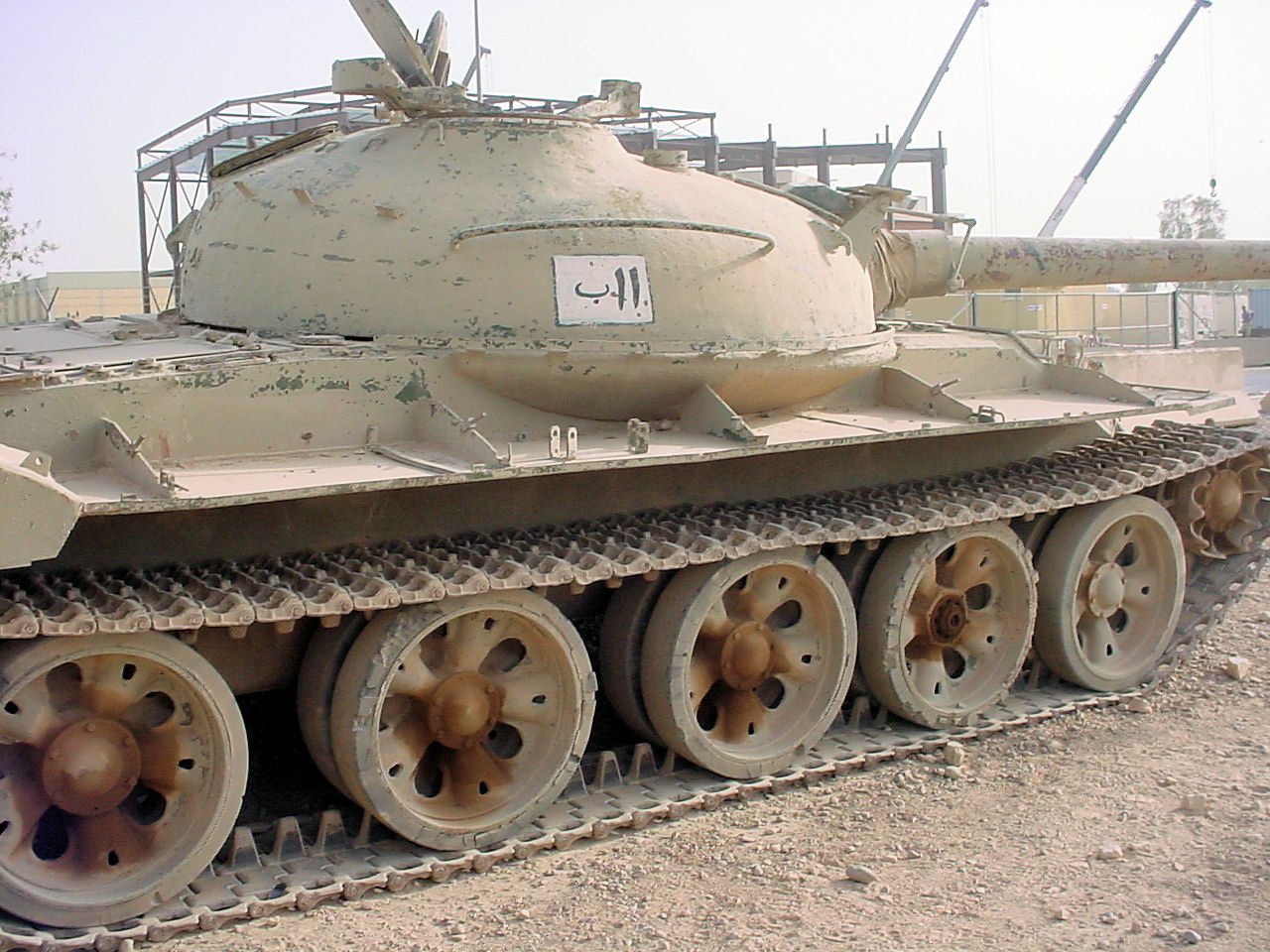 Купить б у танк. Танк т-62. Т 54 Ирак. Т-62 Ирак. Т54 и т62.